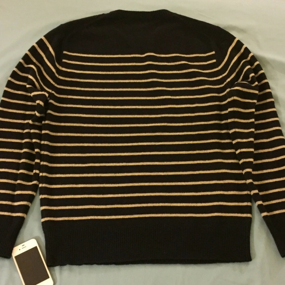 [SOLD] Navy/White Striped Lambswool Sweater (MD) - Picture 2 of 5