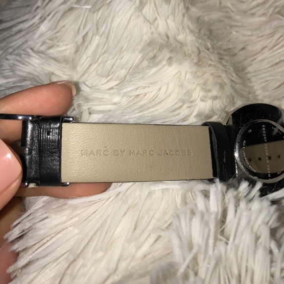 Authentic Marc by Marc Jacobs Leather Womens Watch main image 8