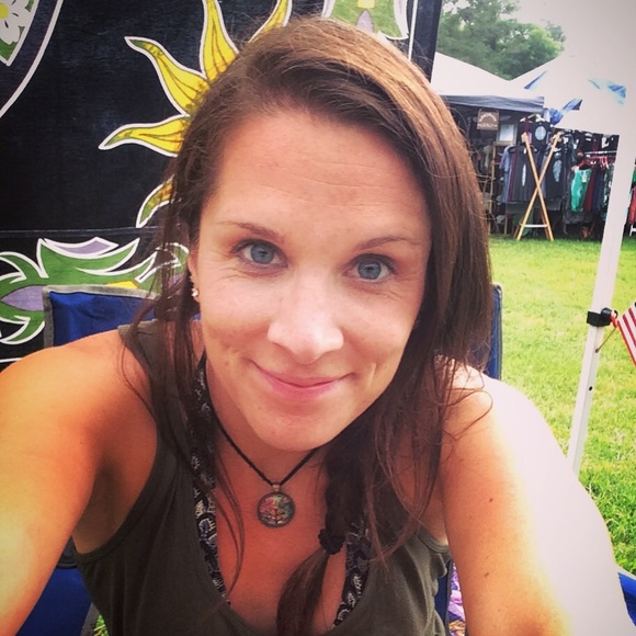 Meet your Posher, Mary beth - Picture 1 of 1