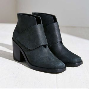Shellys London Alizia Leather Bootie