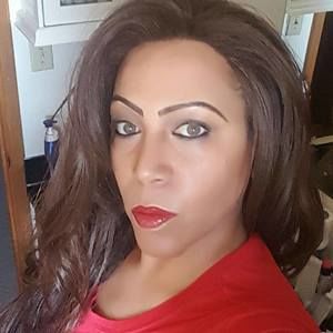 Meet your Posher, Monique