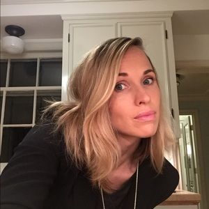 Meet your Posher, Eva