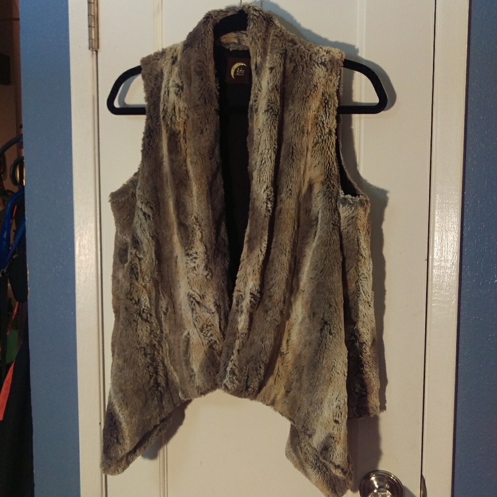 Blu Moon faux fur vest