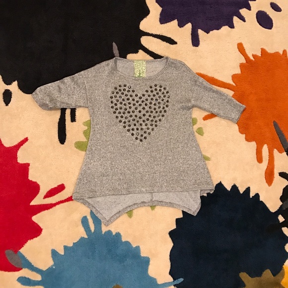 Gray Heart Sweater by Kiddle - Picture 1 of 4