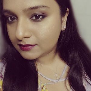 Meet your Posher, Monica