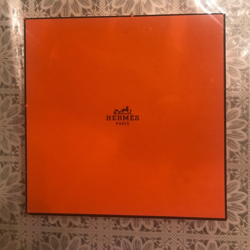 HERMES box