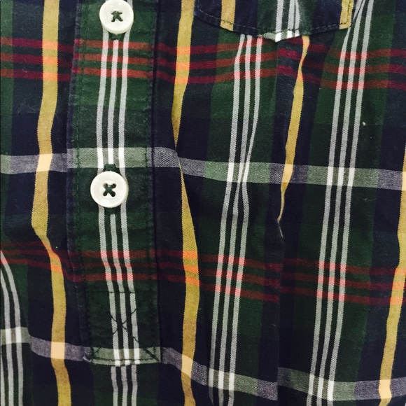 Button down 👕 - Picture 2 of 2