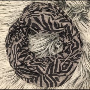 Infinity scarf