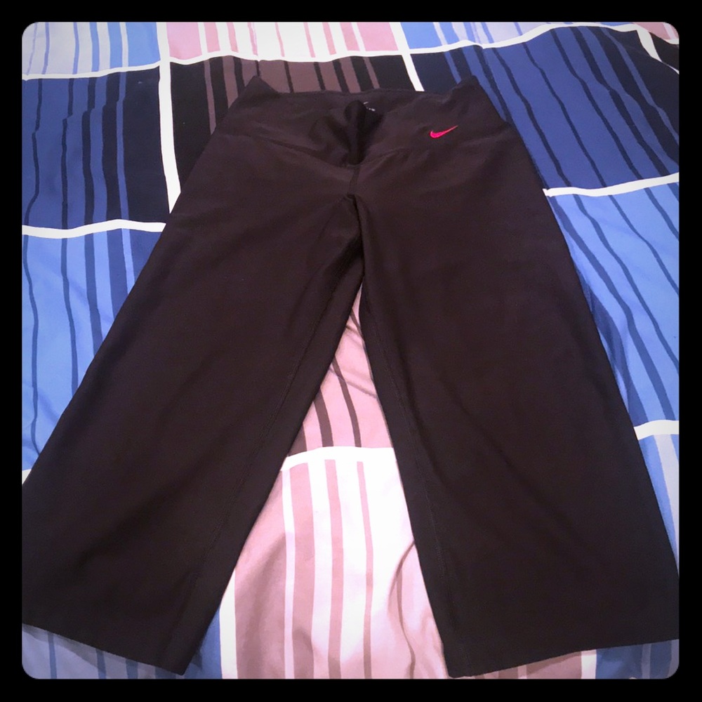 Nike crop workout pants