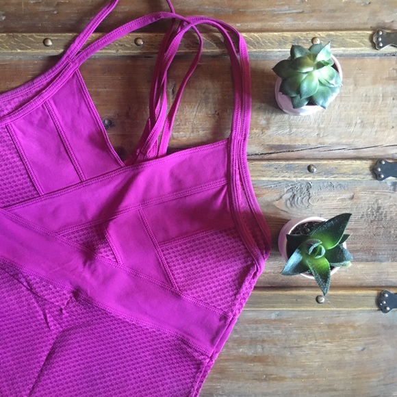 Lorna Jane Tops - Lorna Jane Workout Top