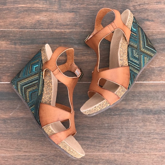 Boho Chic Wrapped Wedge Sandal - Picture 2 of 8