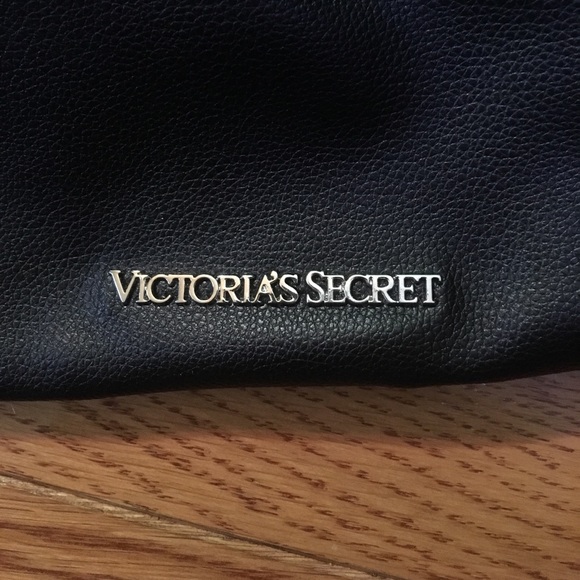 VICTORIA'S SECRET BRAND NEW LEATHER BAG MAKE OFFER - Picture 3 of 6