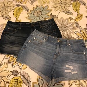 Lot of 2 Mossimo Denim Shorts Sz 10