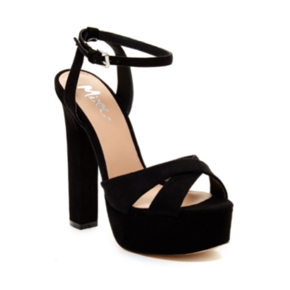 Mixx Shuz Womens Black Suede Platform Heels. NEW!