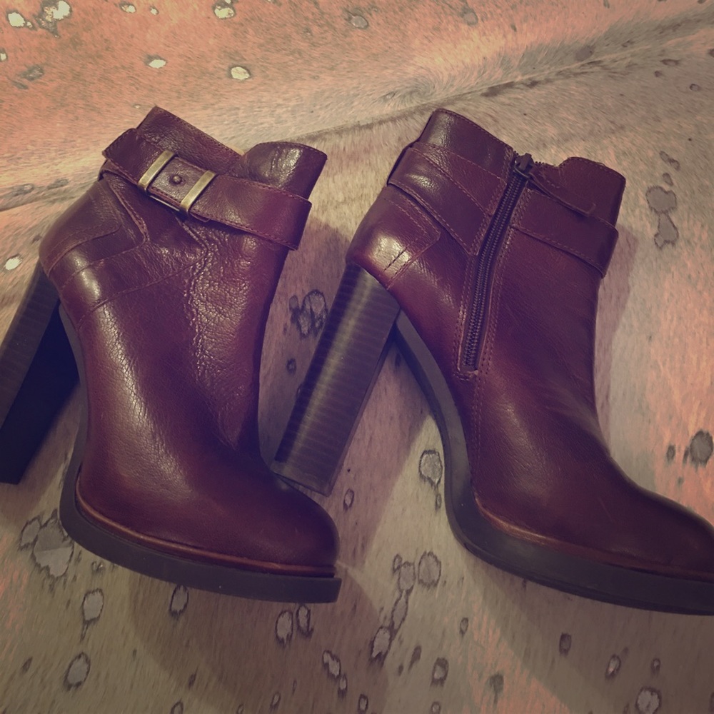 Nine West brown platform boots