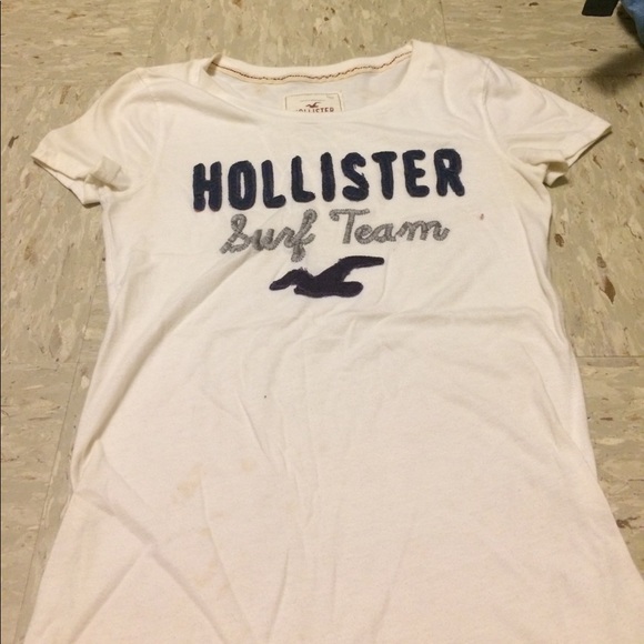 White medium Hollister shirt - Picture 1 of 3