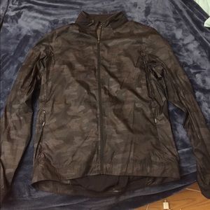 Lululemon Surge Windbreaker Jacket Black Camo