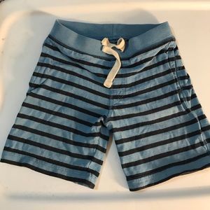 Blue striped cotton shorts with pockets