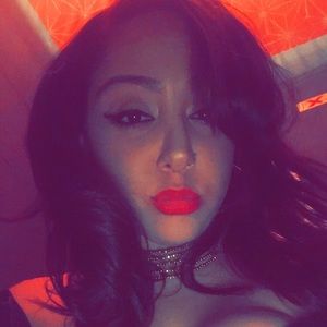 Meet your Posher, Benita