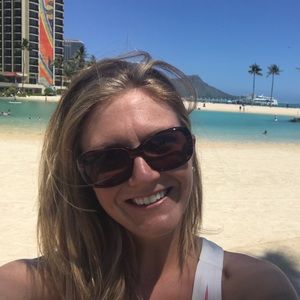 Meet your Posher, Olivia