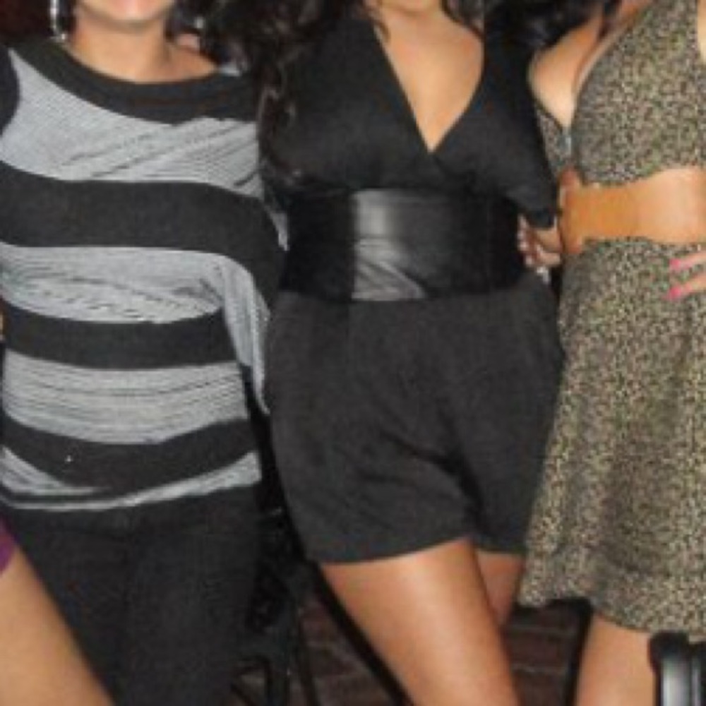 Xs bebe short romper. - Picture 7 of 8