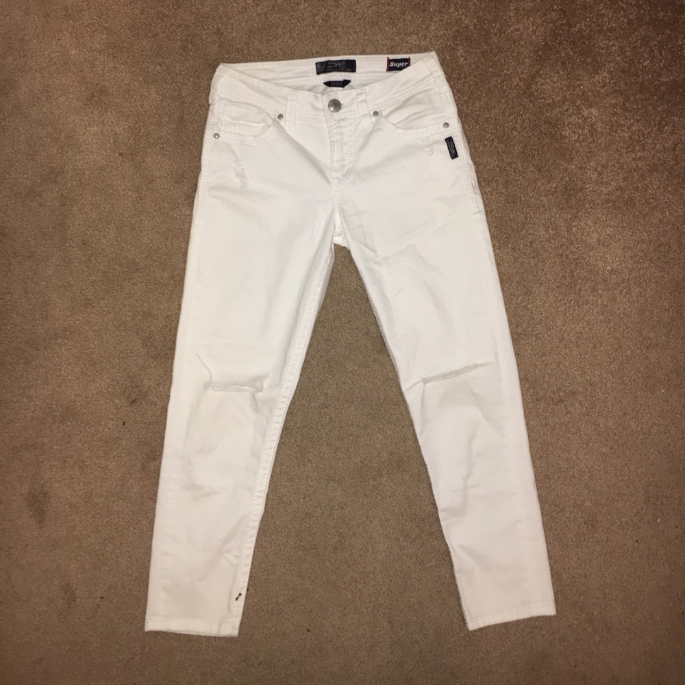 Silver Suki Jeans. White capris