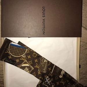 Louis Vuitton Scarf