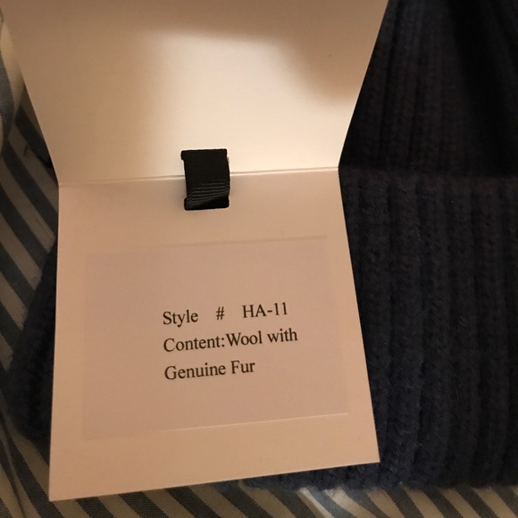 Linda Richard pom hat