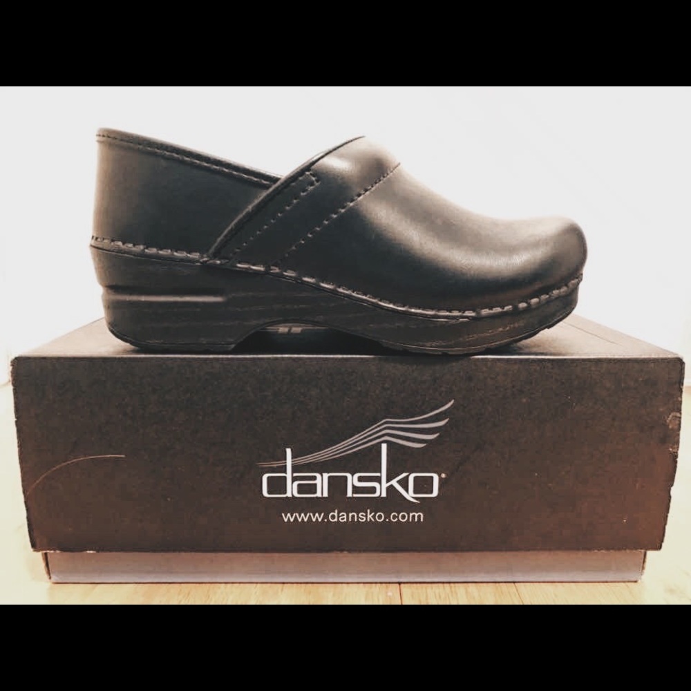 Dansko Professional Classic Black Clogs 36 Wide