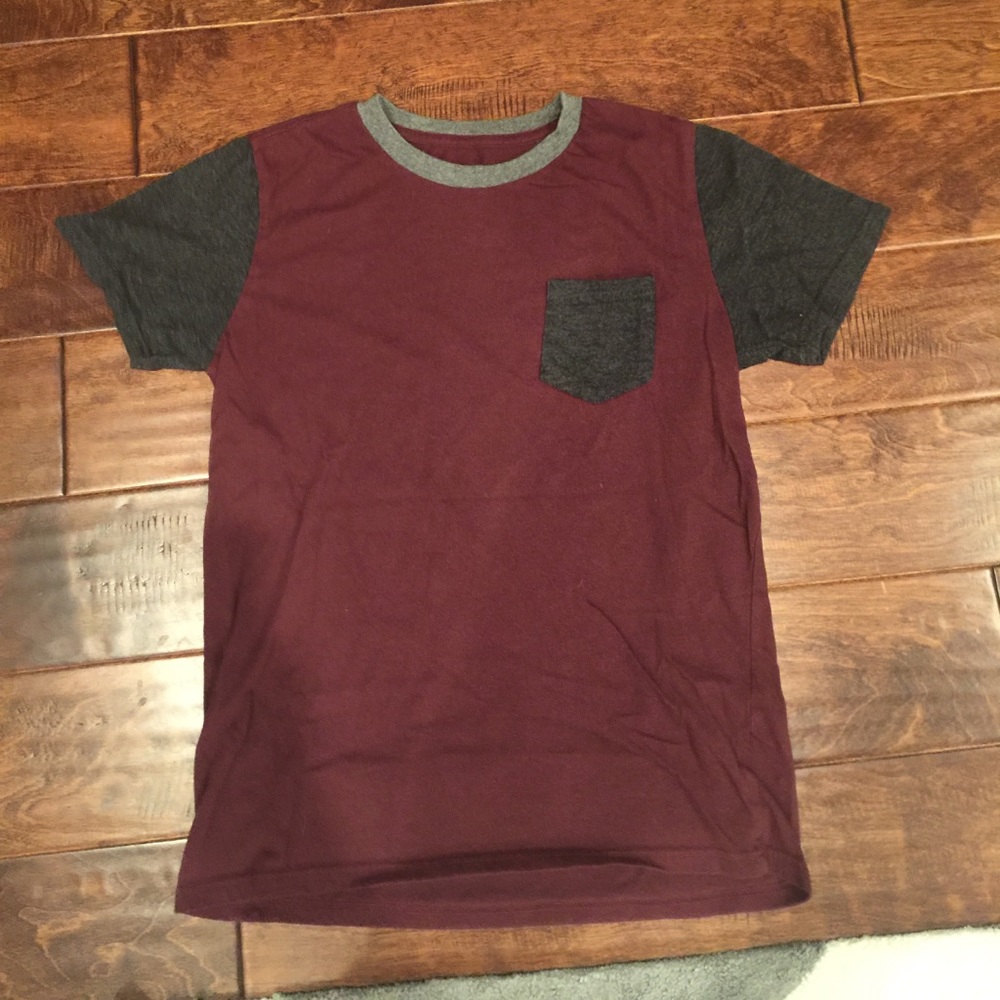 Blue Crown Red t-Shirt