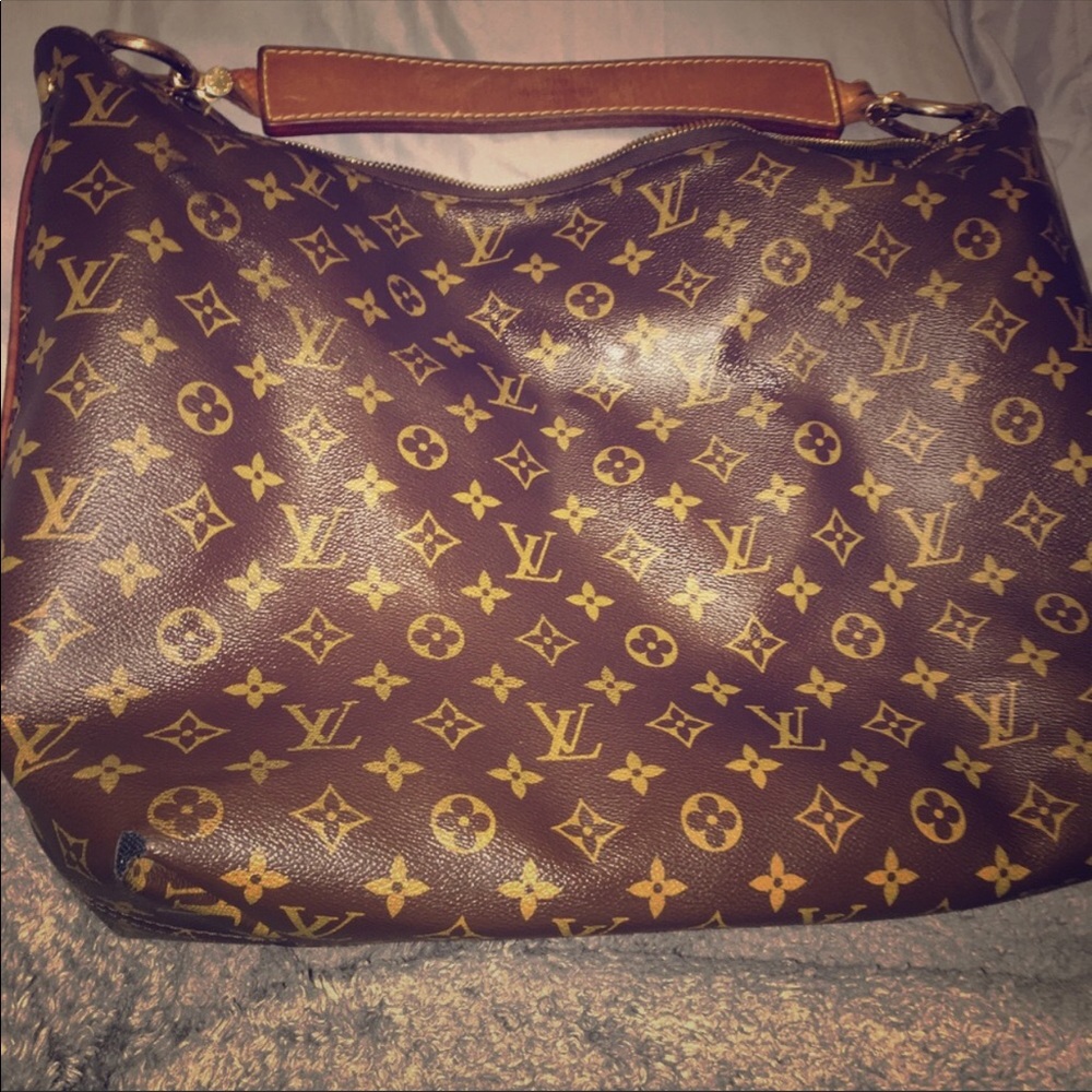 Sully mm Louis Vuitton bag