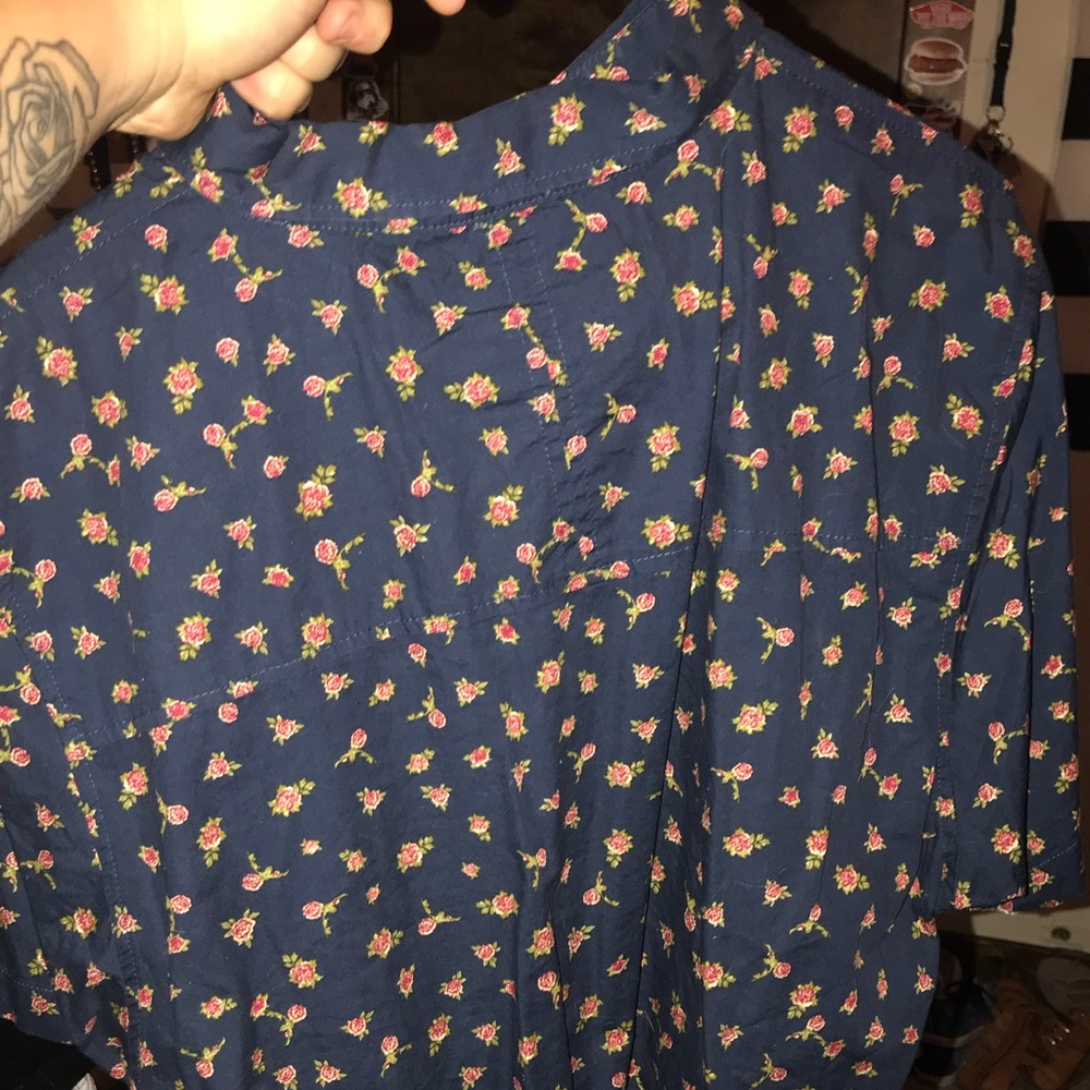 Dravus rose pattern button up