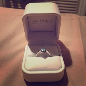 10K White Gold Aquamarine Ring
