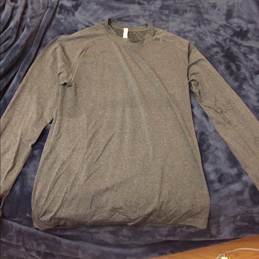 Lululemon Grey Metal Vent long sleeve
