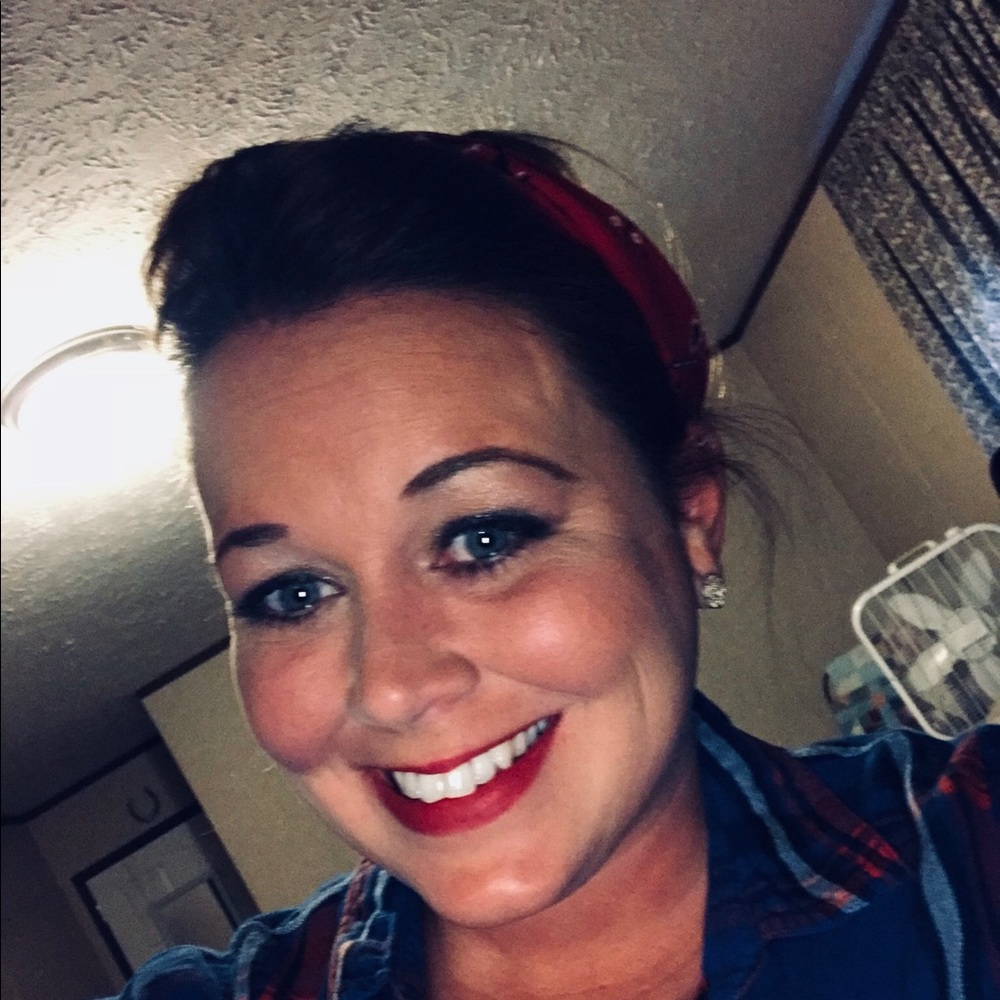 Meet your Posher, Tiffany