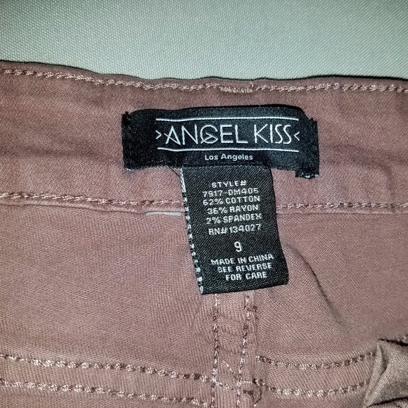 Dusty-Lavender w/ripped knees - Picture 3 of 6