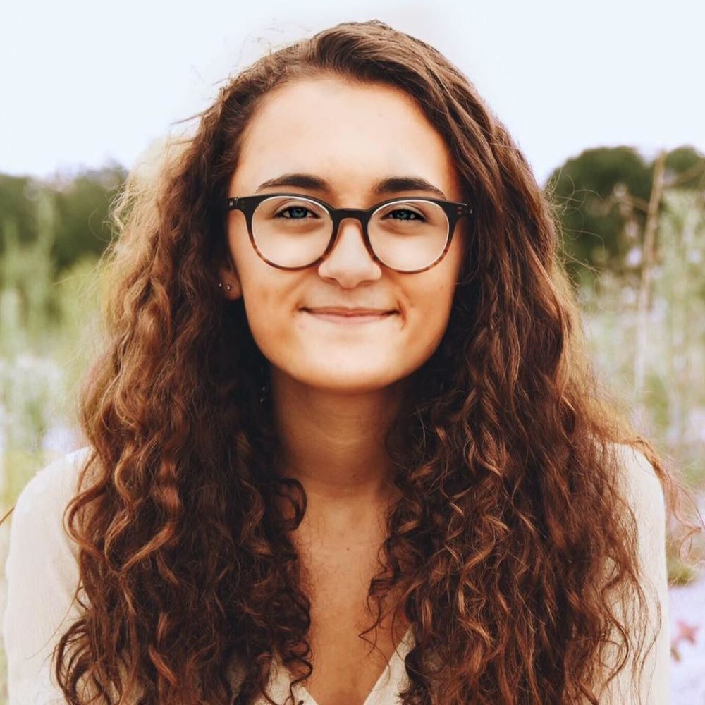 Meet your Posher, Emily