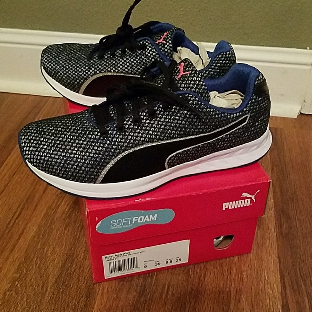 8.5 Puma Burst Tech blue soft foam athletic shoes