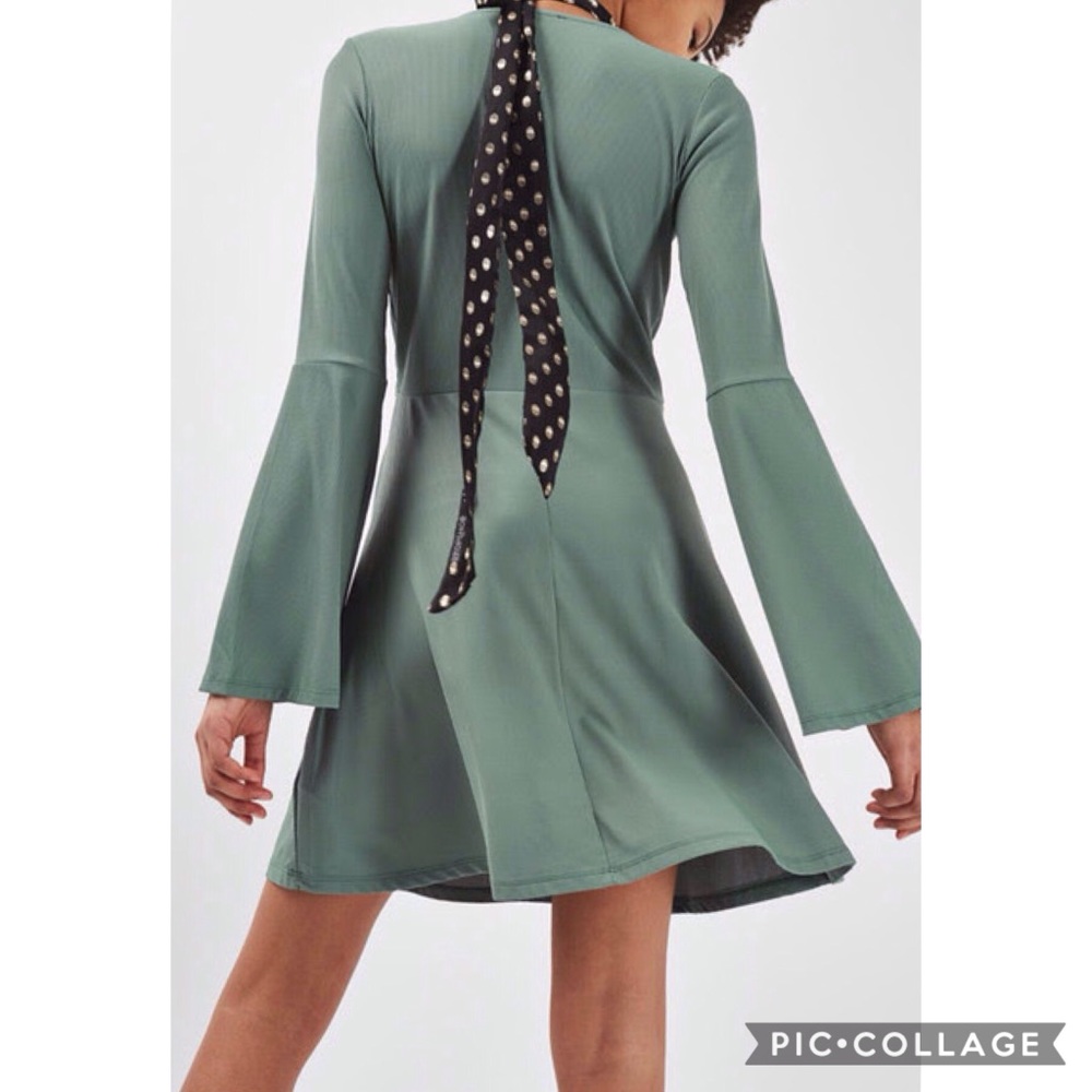 TOPSHOP  Green Bell Sleeve Skater Dress NWT sz 4 - Picture 2 of 7