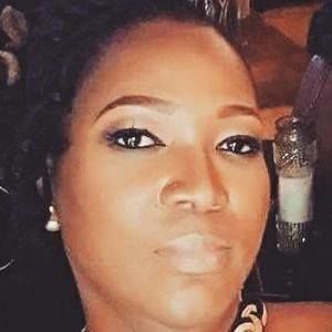 Meet your Posher, Leslie a.