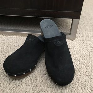 Ugg clogs- girls. Size 1