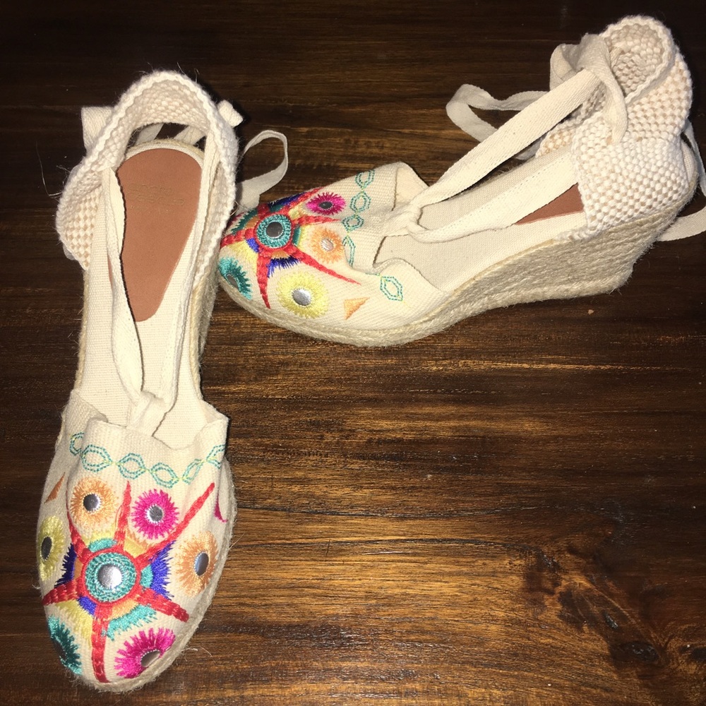 Andre Assou: Anthropologie Embroidered Espadrilles