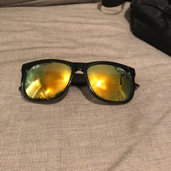 Black Ray bans with gold lenses - Picture 2 of 5