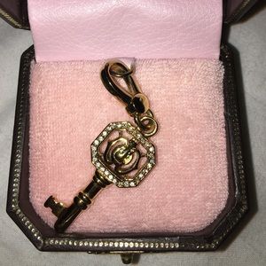 JUICY COUTURE CHARM CHAIN
