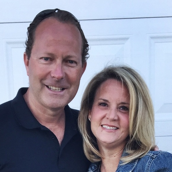 Meet your Posher, Lisa - Picture 1 of 1