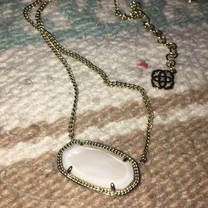 Kendra Scott necklace