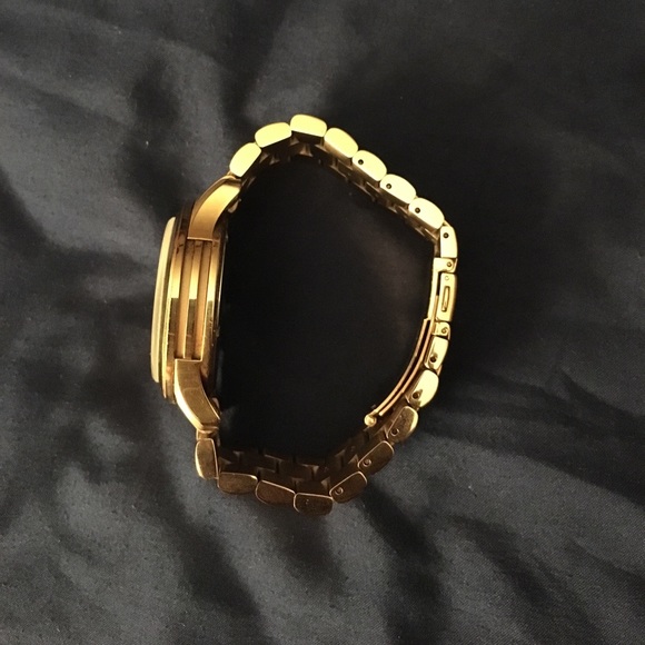 Michael Kors Rose Gold Watch - Picture 4 of 4