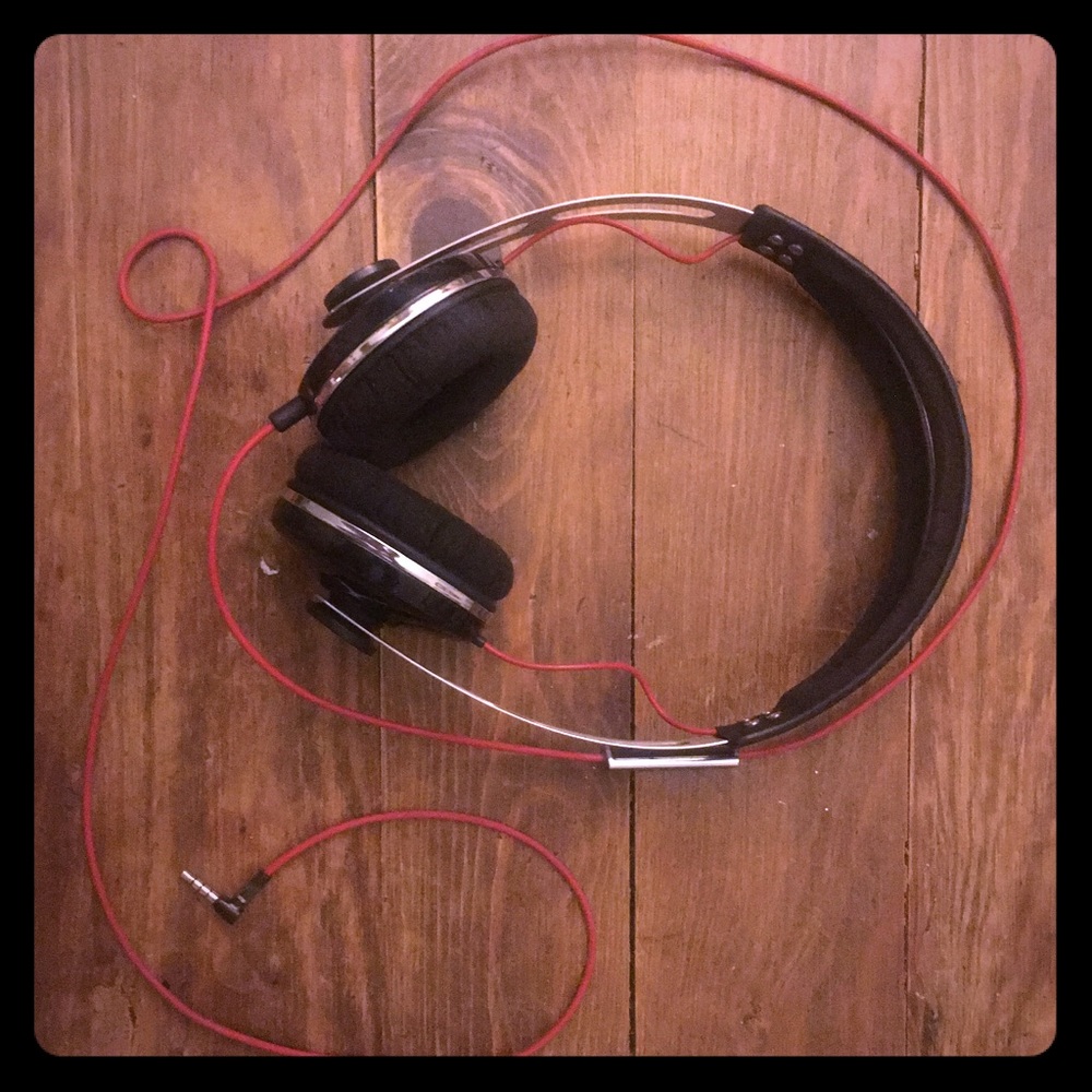 Sennheiser momentum on ear headphones