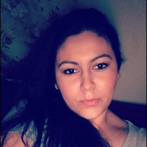 Meet your Posher, Annel