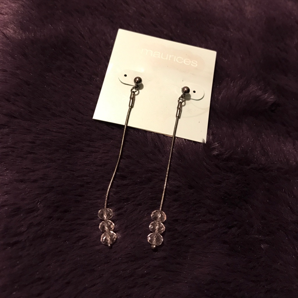 Earrings 5$